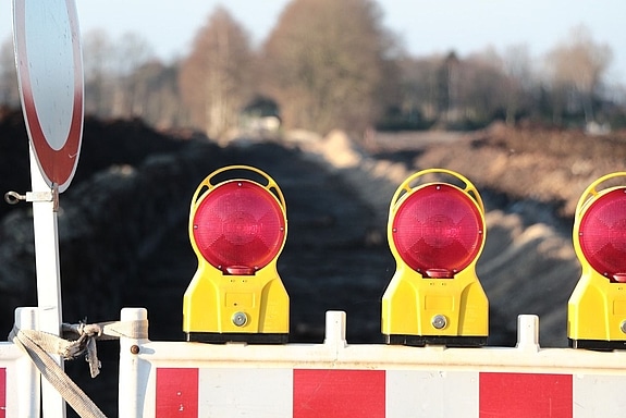 vollsperrung in der hohlstrasse in ludweiler aufgrund von kanalarbeiten 64cd4d8d7b714